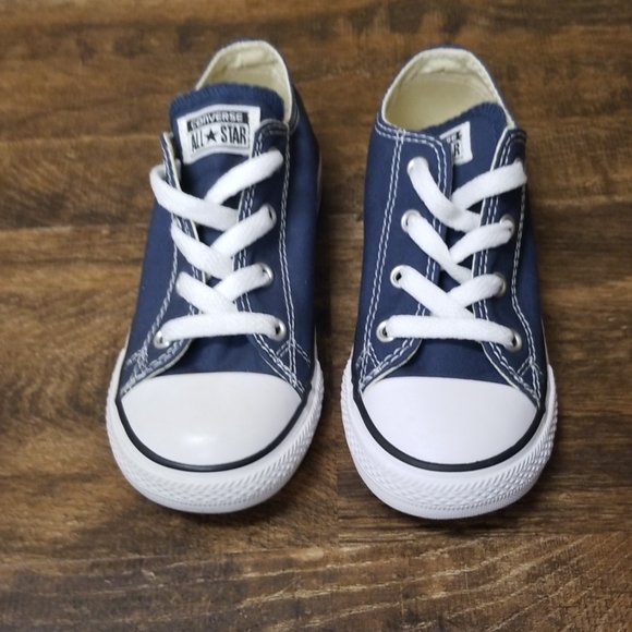 infant navy converse